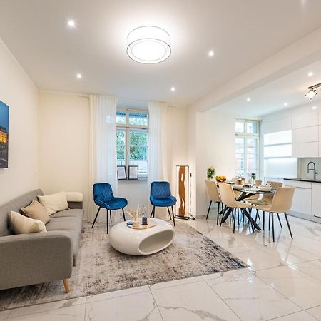 Vivid Luxury Apartment Ludwigsburg - Bluehendes Barock-Forum-Schloss-Modern Esterno foto