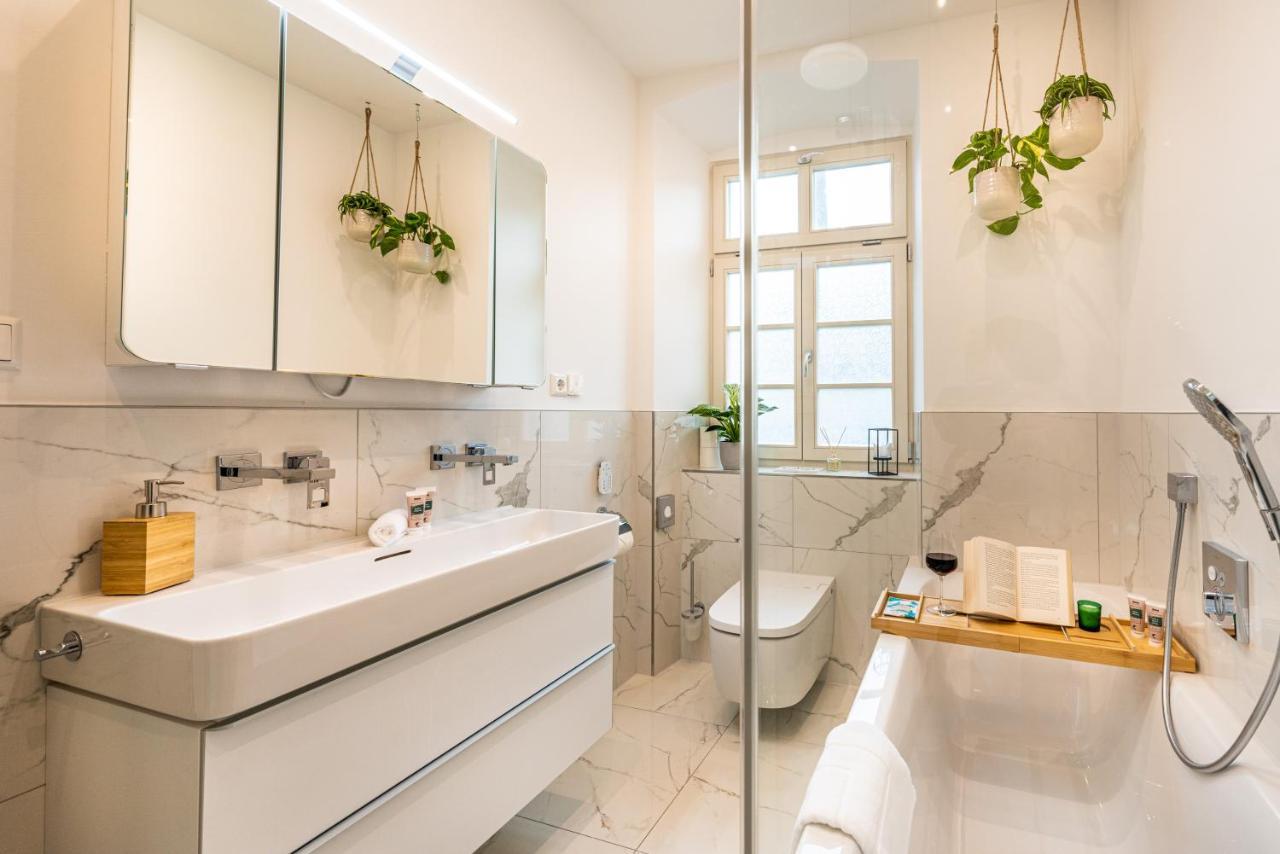 Vivid Luxury Apartment Ludwigsburg - Bluehendes Barock-Forum-Schloss-Modern Esterno foto