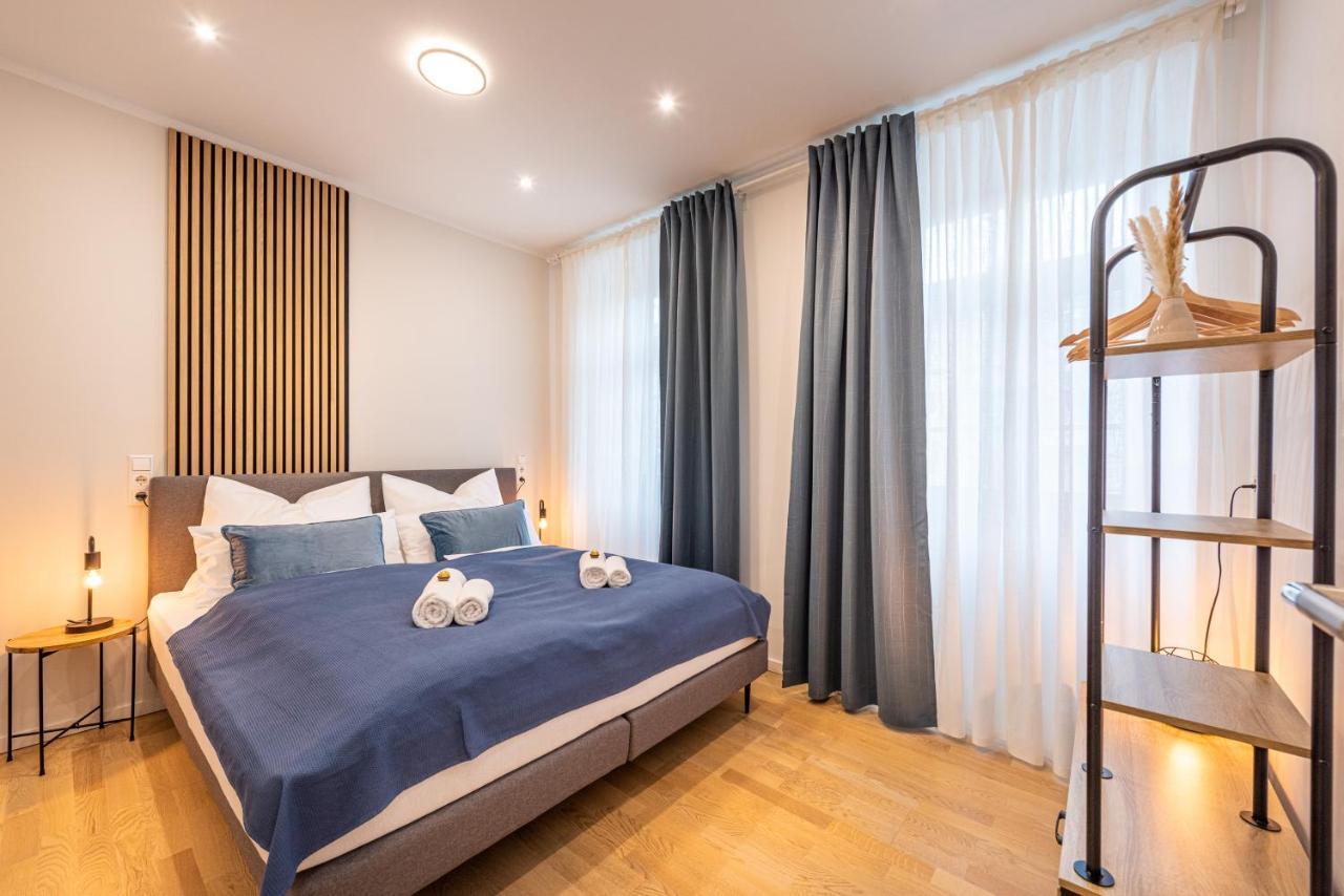 Vivid Luxury Apartment Ludwigsburg - Bluehendes Barock-Forum-Schloss-Modern Esterno foto